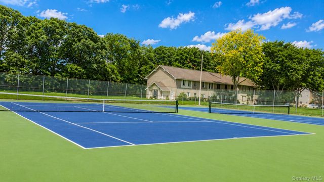 11 Sierra Court 11, Coram, NY 11727