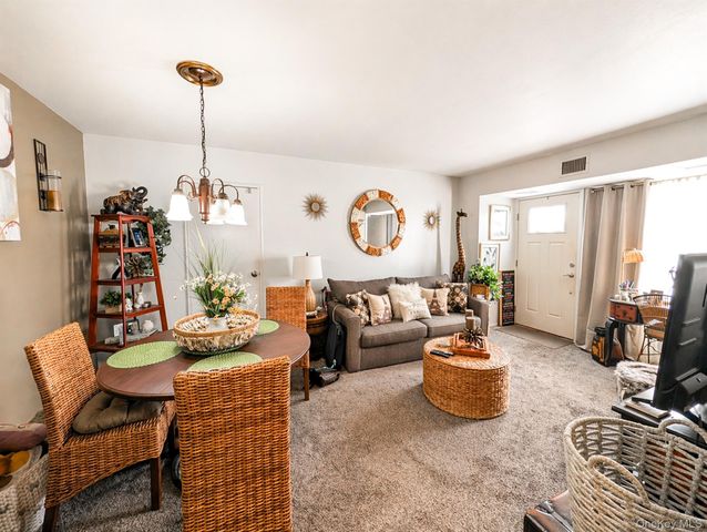 11 Sierra Court 11, Coram, NY 11727