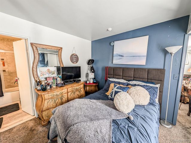 11 Sierra Court 11, Coram, NY 11727