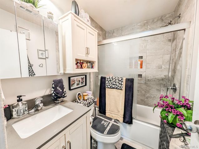 11 Sierra Court 11, Coram, NY 11727