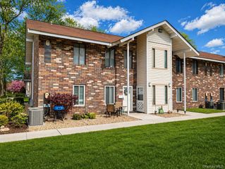11 Sierra Court 11, Coram, NY 11727