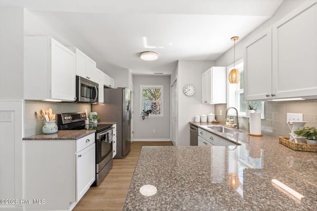 110 NE 17th Street, Oak Island, NC 28465