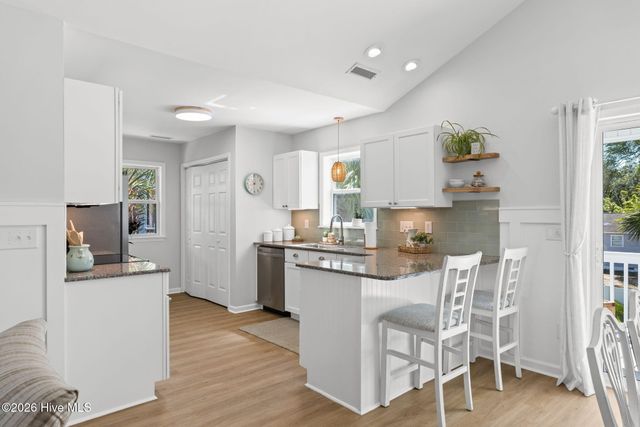 110 NE 17th Street, Oak Island, NC 28465