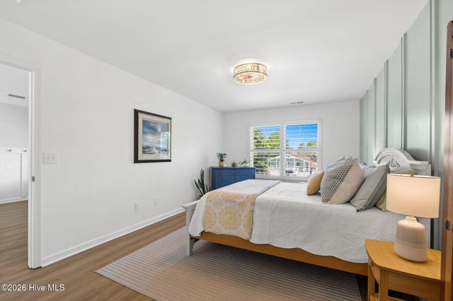 110 NE 17th Street, Oak Island, NC 28465