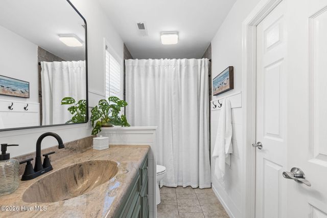 110 NE 17th Street, Oak Island, NC 28465