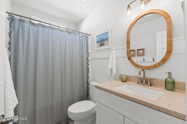 110 NE 17th Street, Oak Island, NC 28465