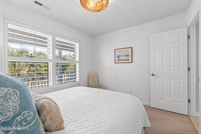 110 NE 17th Street, Oak Island, NC 28465