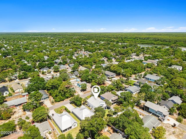 110 NE 17th Street, Oak Island, NC 28465