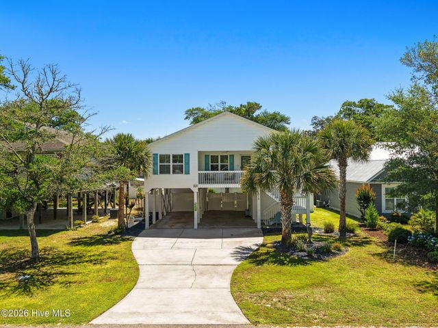 110 NE 17th Street, Oak Island, NC 28465
