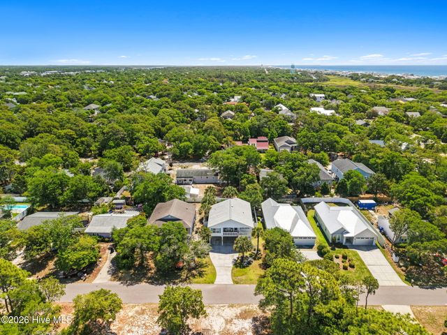 110 NE 17th Street, Oak Island, NC 28465
