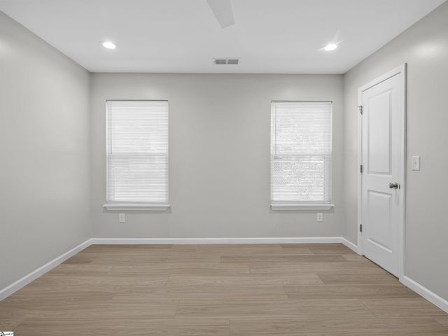 102 Prospect Avenue, Spartanburg, SC 29306