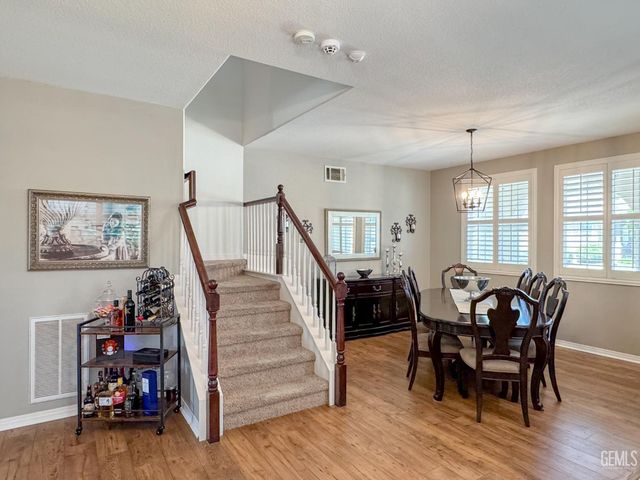 6000 Tandil Way, Bakersfield, CA 93306