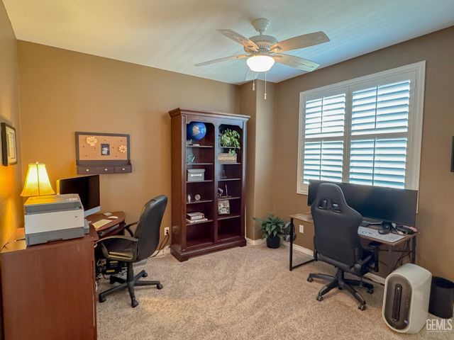 6000 Tandil Way, Bakersfield, CA 93306