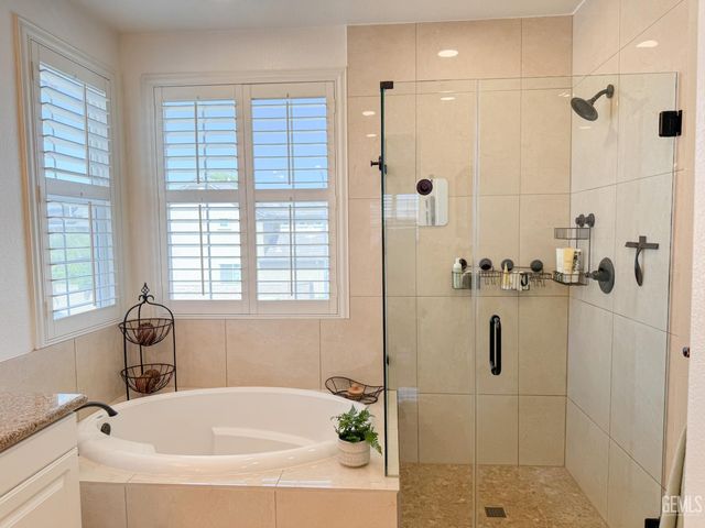 6000 Tandil Way, Bakersfield, CA 93306
