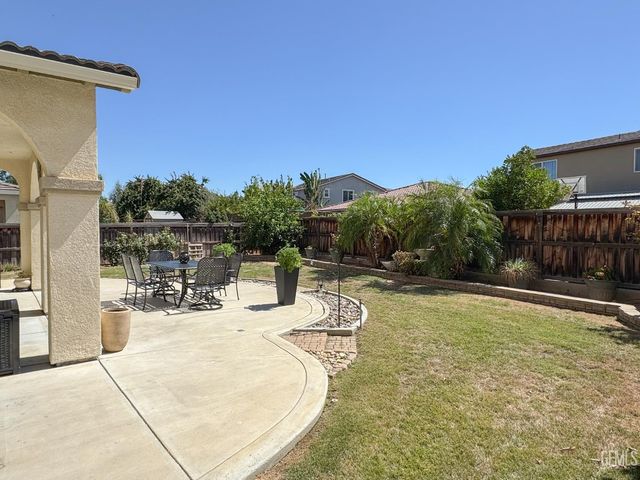 6000 Tandil Way, Bakersfield, CA 93306