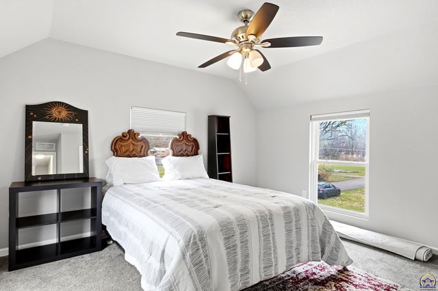 1917 NW West ST, Topeka, KS 66608