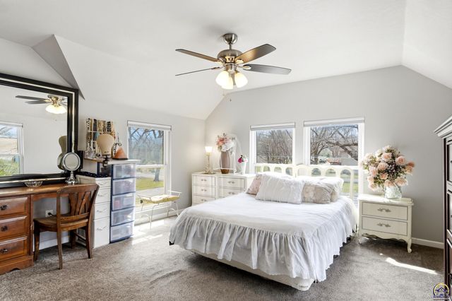 1917 NW West ST, Topeka, KS 66608