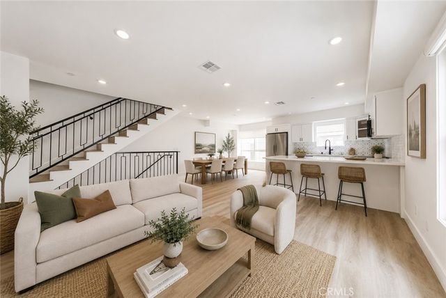 1243 N Sycamore Street, Los Angeles, CA 90038