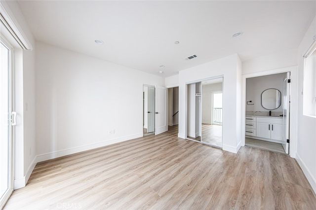 1243 N Sycamore Street, Los Angeles, CA 90038