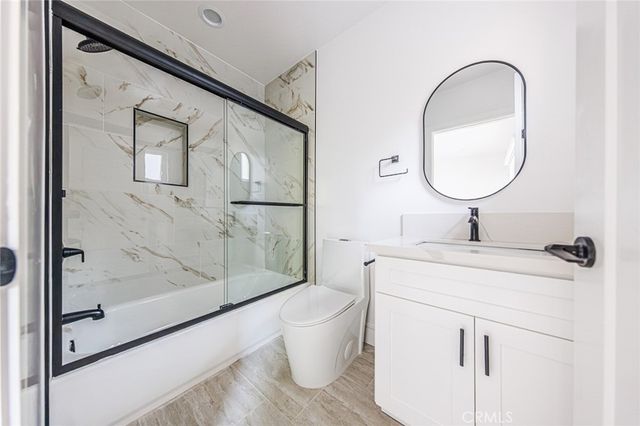 1243 N Sycamore Street, Los Angeles, CA 90038