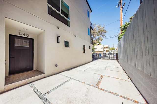 1243 N Sycamore Street, Los Angeles, CA 90038