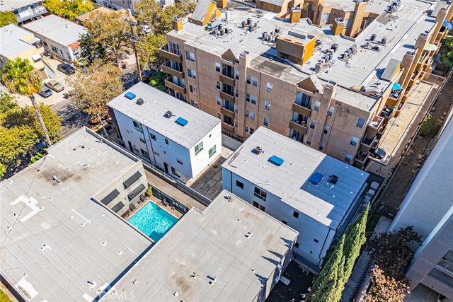 1243 N Sycamore Street, Los Angeles, CA 90038