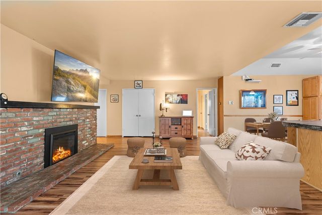 12208 Bombardier Avenue, Norwalk, CA 90650