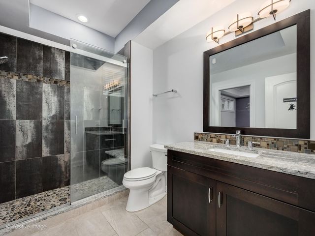 3713 N Ashland Avenue 1N, Chicago, IL 60613