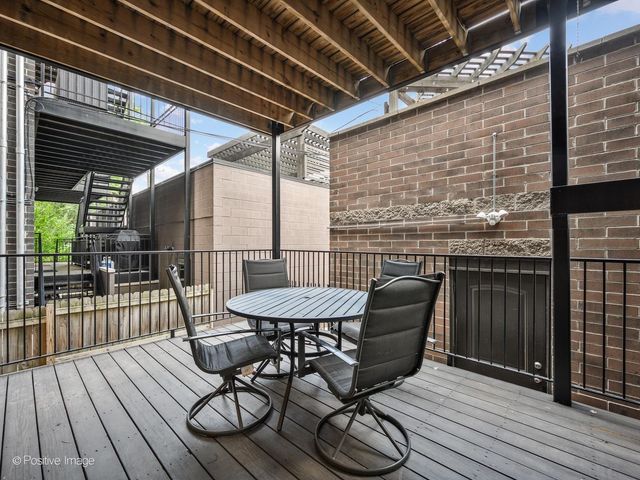 3713 N Ashland Avenue 1N, Chicago, IL 60613
