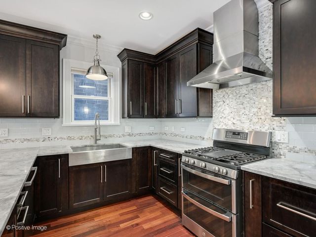 3713 N Ashland Avenue 1N, Chicago, IL 60613
