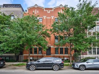 3713 N Ashland Avenue 1N, Chicago, IL 60613