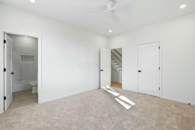 585 E Walnut Street, Columbus, OH 43215