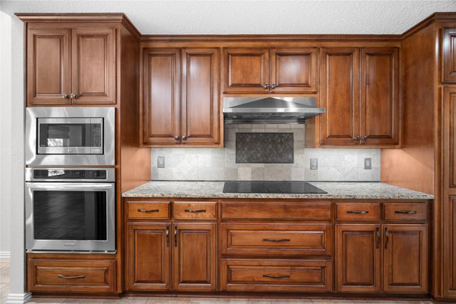 3406 Forestway Court, Arlington, TX 76001