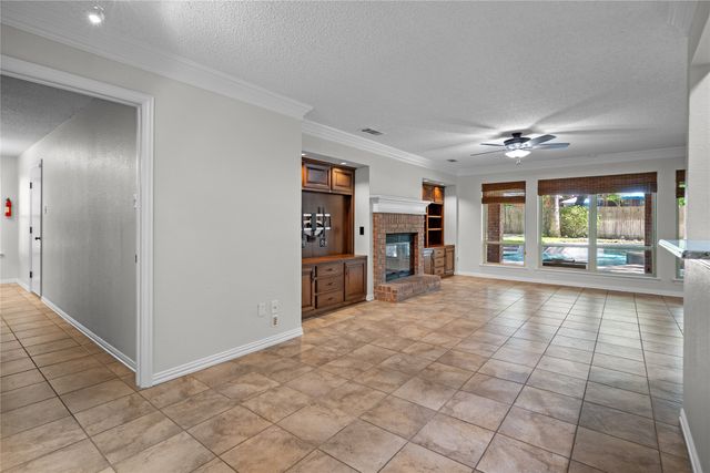 3406 Forestway Court, Arlington, TX 76001