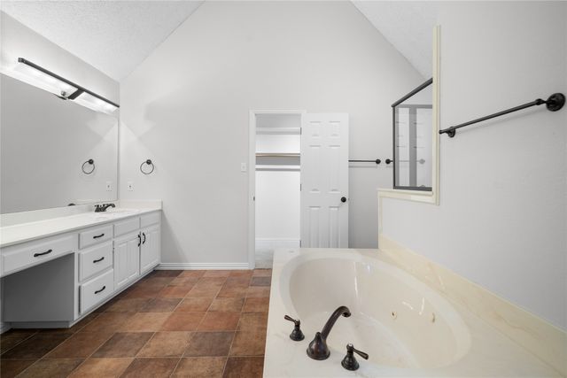 3406 Forestway Court, Arlington, TX 76001