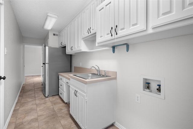 3406 Forestway Court, Arlington, TX 76001