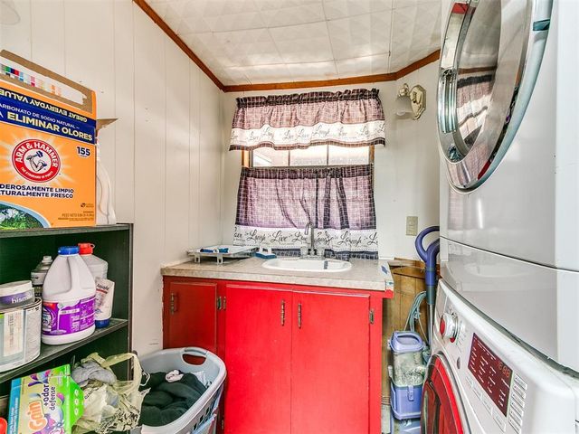 545 W Poplar Street, Shawnee, OK 74801