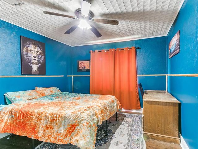 545 W Poplar Street, Shawnee, OK 74801