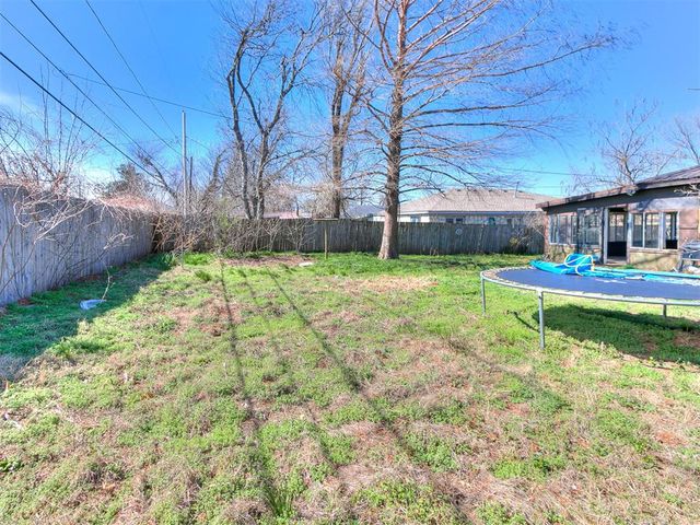 545 W Poplar Street, Shawnee, OK 74801