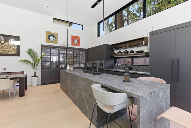 947 Colonial, Palo Alto, CA 94303