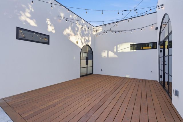 947 Colonial, Palo Alto, CA 94303