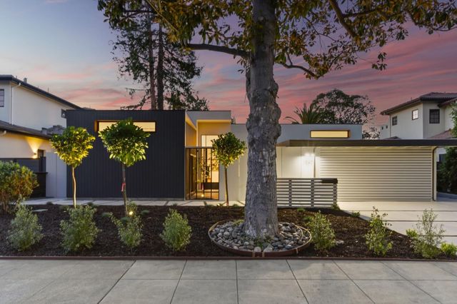 947 Colonial, Palo Alto, CA 94303