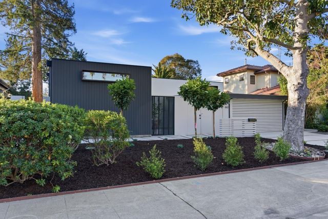 947 Colonial, Palo Alto, CA 94303