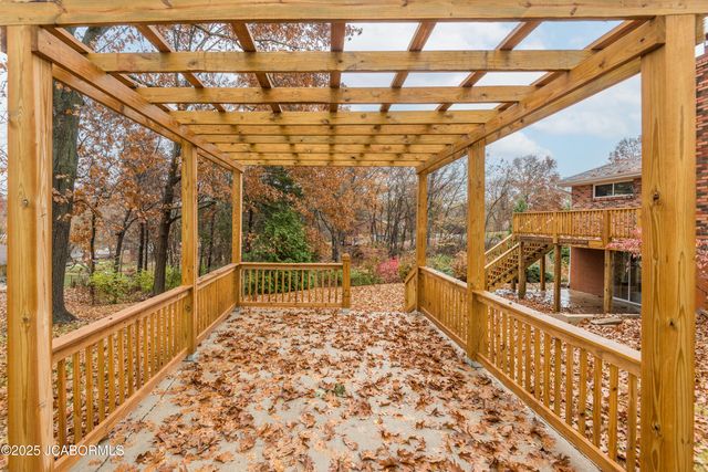 229 FREDRICKS LANE, Jefferson City, MO 65101