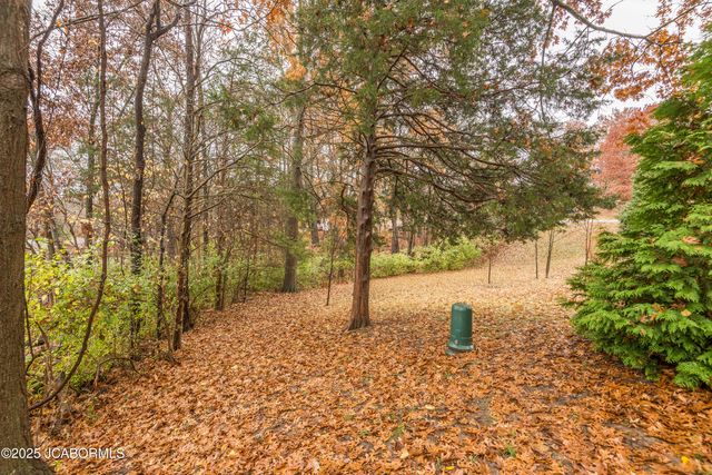 229 FREDRICKS LANE, Jefferson City, MO 65101