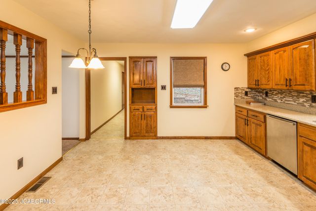 229 FREDRICKS LANE, Jefferson City, MO 65101