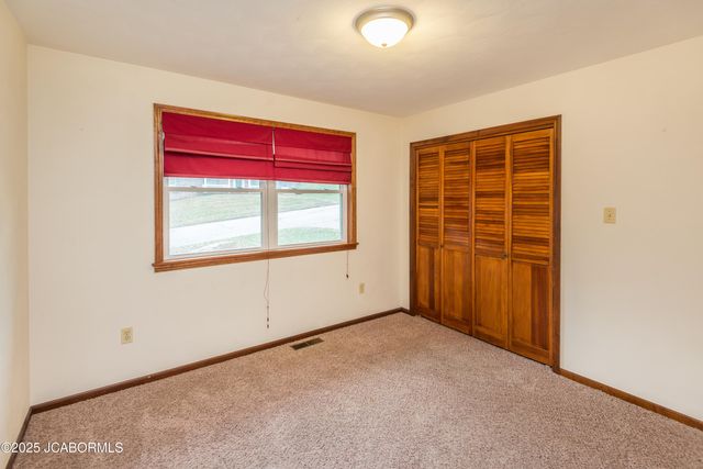 229 FREDRICKS LANE, Jefferson City, MO 65101