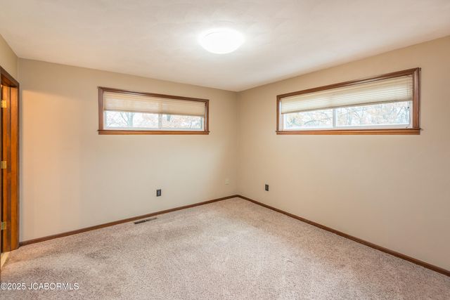 229 FREDRICKS LANE, Jefferson City, MO 65101