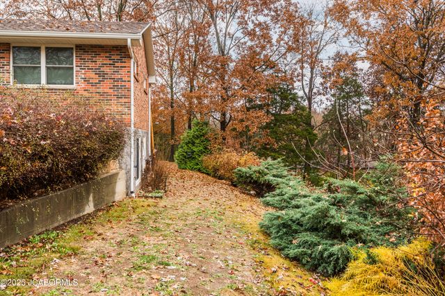 229 FREDRICKS LANE, Jefferson City, MO 65101