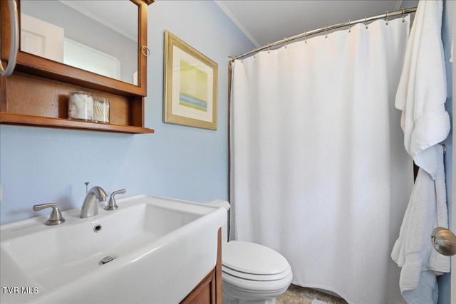 1415 Woodmont Drive, Greeneville, TN 37743